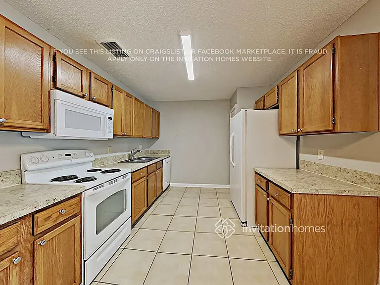 2961 Biloxi Trl — Photo 9