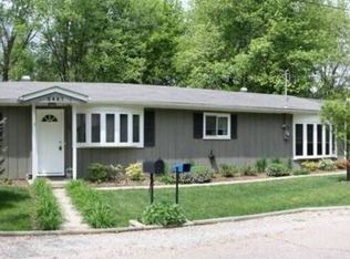 3491 Locust Dr, Amelia, OH 45102