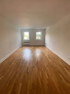 3rd image of 82-46 135th St APT 22
