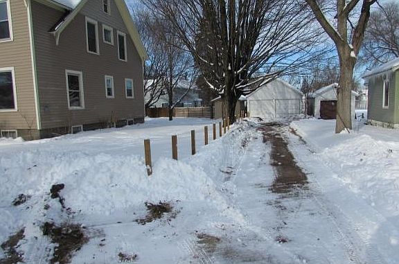 2nd image of 108 W Parker St