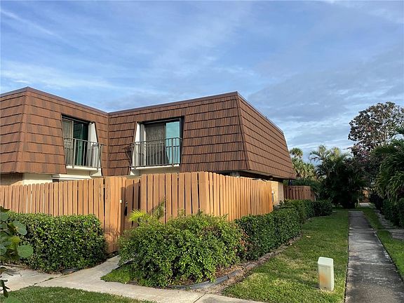 3rd image of 6161 SE Riverboat Dr #1017