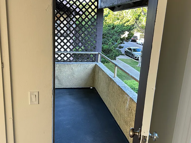 12701 Adelle St #P — Photo 15