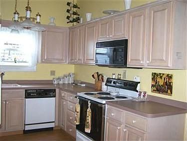 3rd image of 169 Alexander Dr