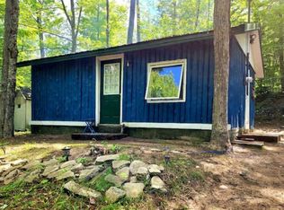 7131 Kent St, Frederic, MI 49733