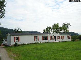 3565 Pleasant Valley Rd SE, Dennison, OH 44621