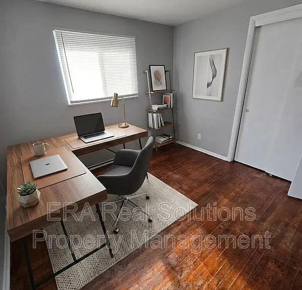 914 S Weyant Ave — Photo 4