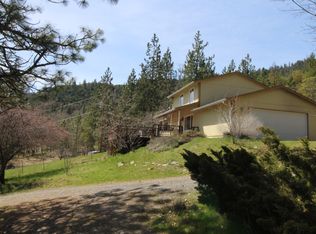 1040 Left Fork Humbug Creek Rd, Jacksonville, OR 97530