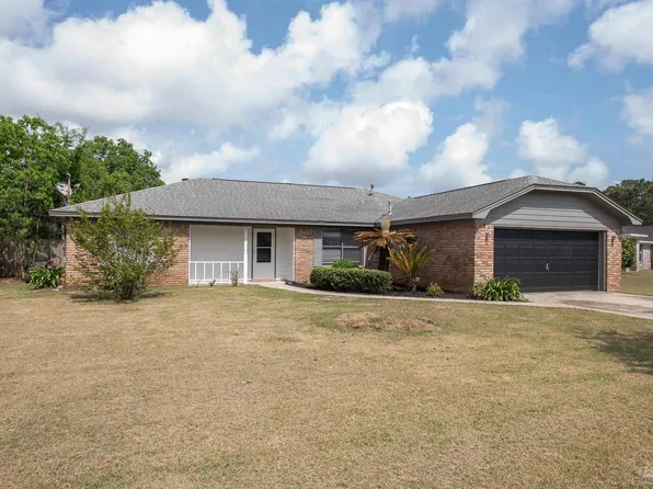 10104 Clearsound Dr, Pensacola, FL 32506