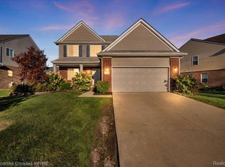 13661 Stamford Rd, Belleville, MI 48111