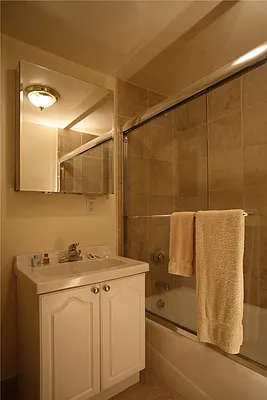 Rented by Apartment Luxe Realty Group, Inc | media 2