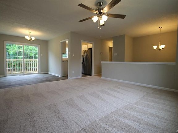 5th image of 6108 Almond Creek Ln