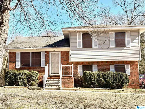 1137 7th Ave, Pleasant Grove, AL 35127