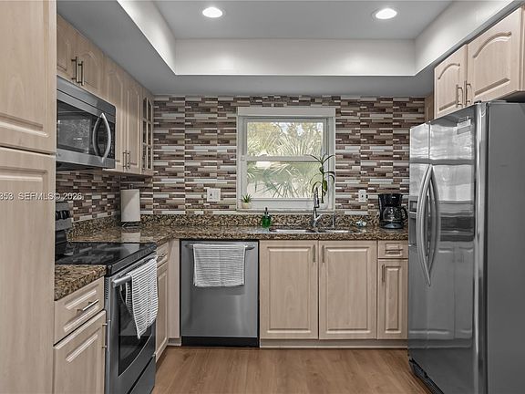 3rd image of 9095 SW 96th Ave #1