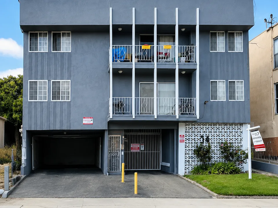 347 E. Plymouth Inglewood, CA 90302