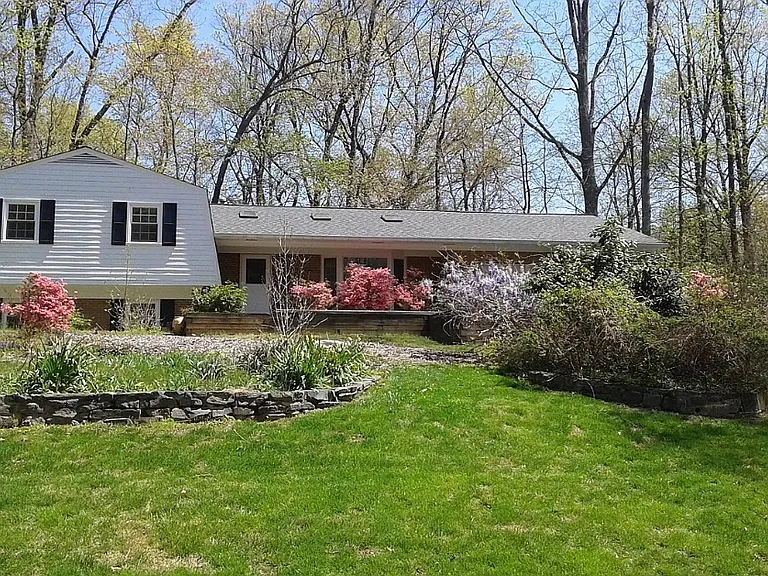 11822 Triple Crown Rd — Photo 1