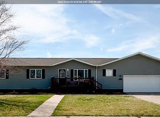 927 Harvest Bnd, North Sioux City, SD 57049