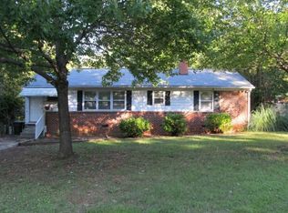 2618 Fairfield Ave, Greensboro, NC 27408