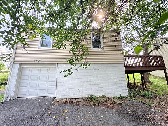 4th image of 314 Fort Couch Rd