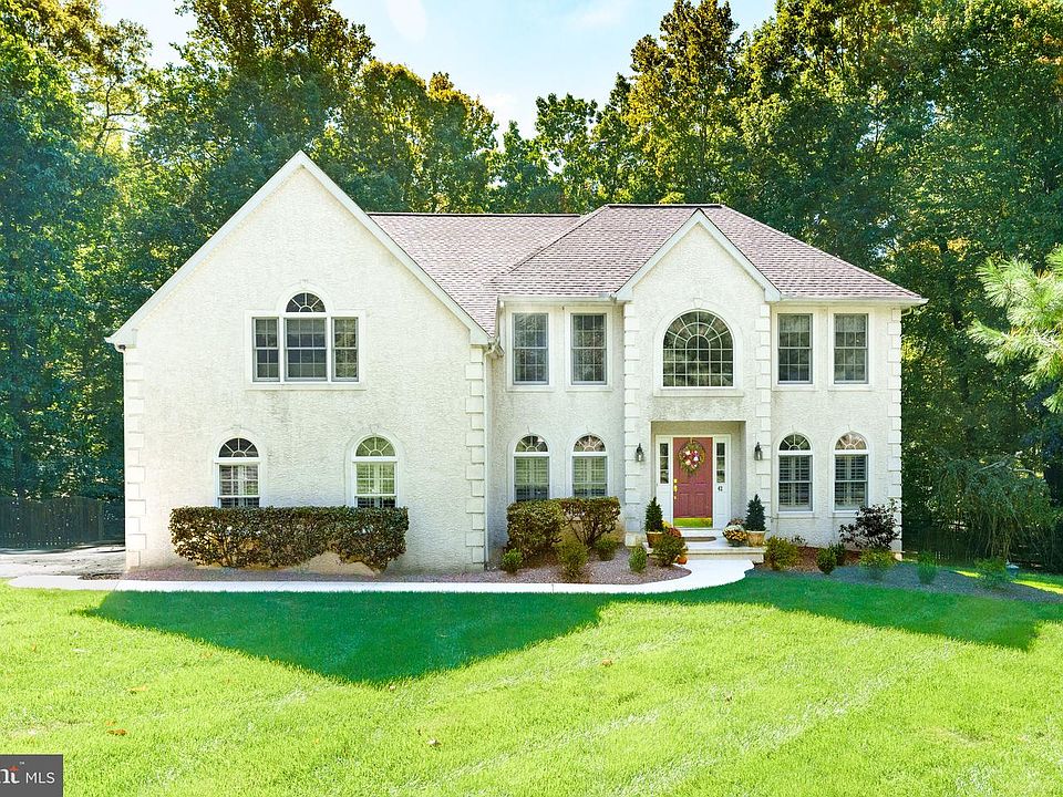 1st image of 42 Wild Laurel Ct