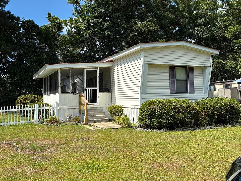 1st image of 2279 Camelia Drive SW