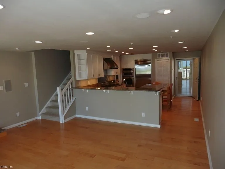 2368 Bays Edge Ave — Photo 4