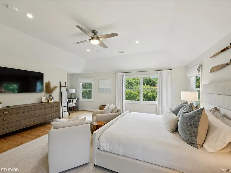 935 Corey Creek Ln — Photo 9