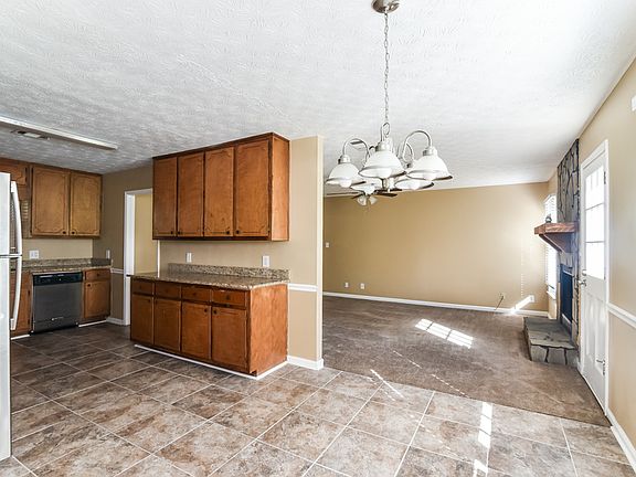 4th image of 3568 Fernbrook Dr