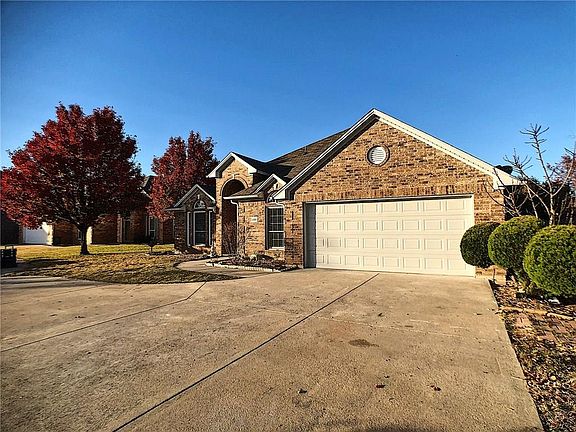 2nd image of 1000 Carina Ct
