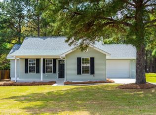 1625 Meadowood Dr, Waycross, GA 31503
