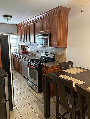 1st image of 21-24 Clintonville St #1