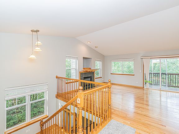4th image of 110 Meredith Ln Unit 4-1