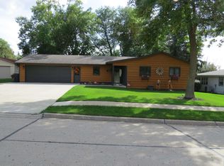 34 Prospect St SW, Le Mars, IA 51031