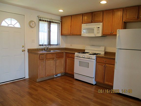 2nd image of 8813 S Komensky Ave