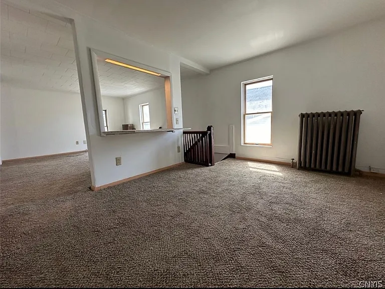 104 Franklin St — Photo 4