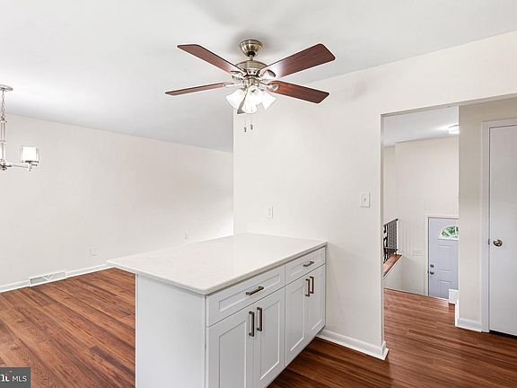 4th image of 16 Prospect Ave