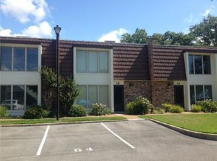 527 Front Bch, Ocean Springs, MS 39564