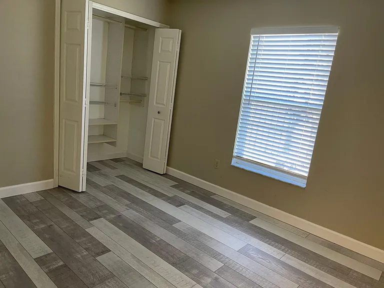 9303 Rockrose Dr — Photo 60