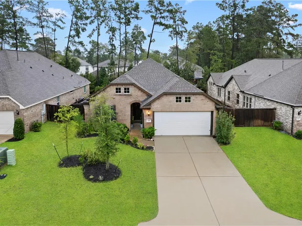 396 Nocturne Ridge Dr, Willis, TX 77318