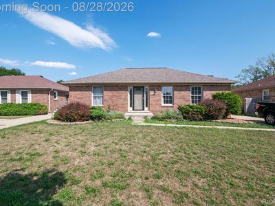 32320 Warner Ct, Warren, MI, 48092