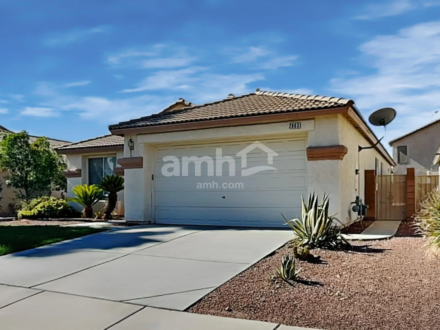 3 bed, 2.0 bath, 1772 sqft, $2,215 — Photo 1