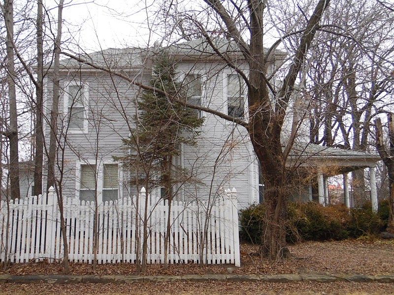 2nd image of 228 S Main St