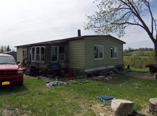 323 Seebers Ln, Canajoharie, NY