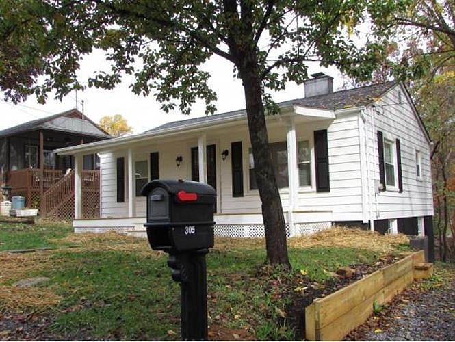 1st image of 305 Fontana St