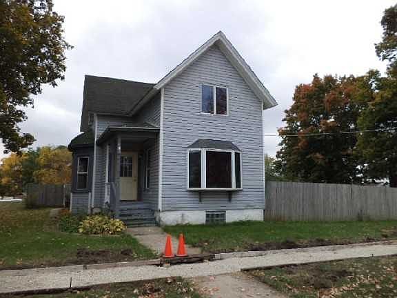 1st image of 107 W Navaho Ave