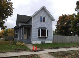 107 W Navaho Ave, Shabbona, IL 60550