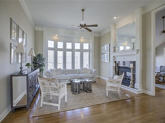 4th image of 2544 SW Wintercreek Dr