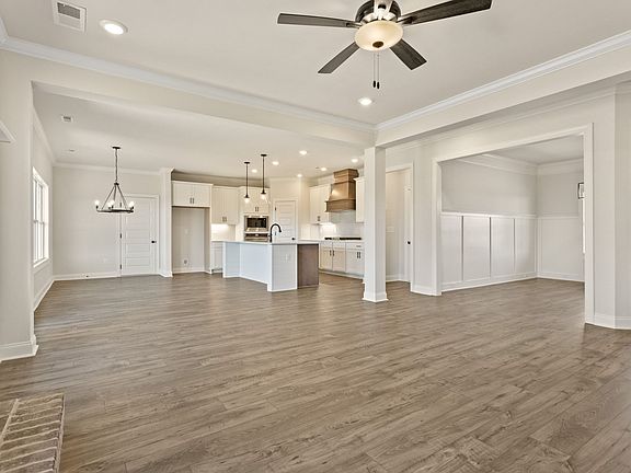 7th image of this home
