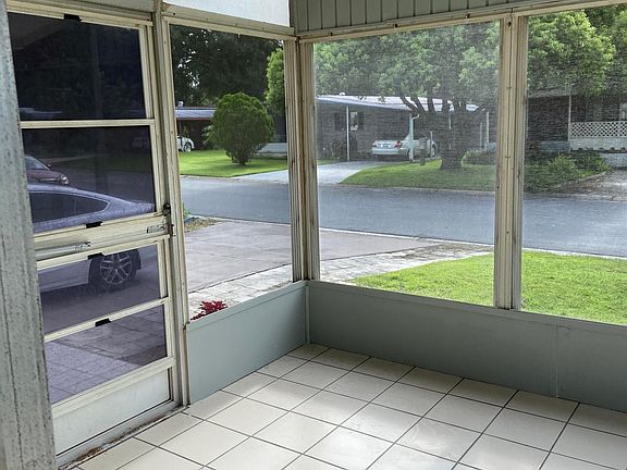 3rd image of 444 Kalt Dr