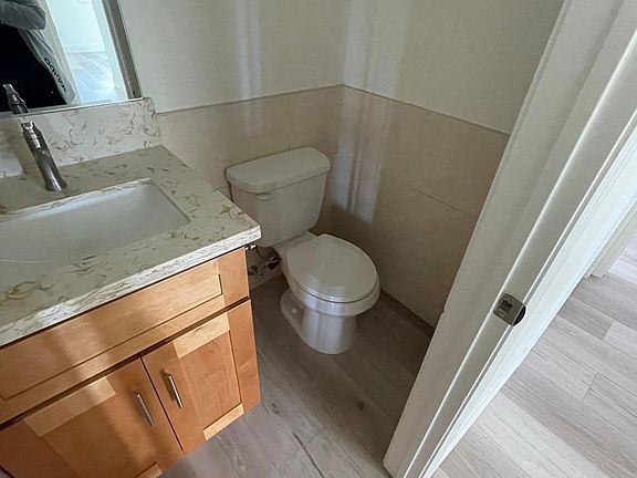 4th image of 3533 W 190th St #3533