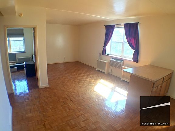 2nd image of 2506 12th St #2M